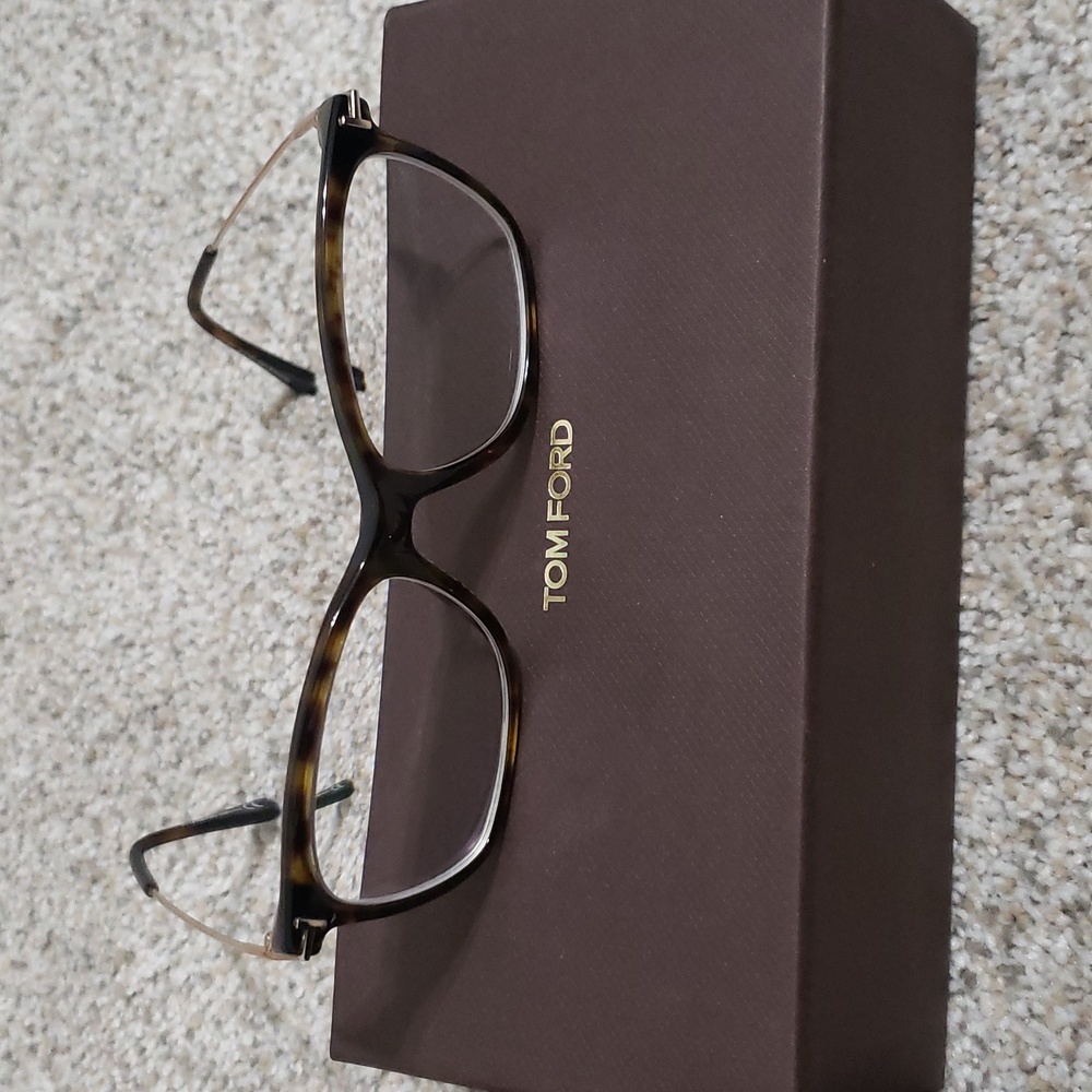 Tom Ford eyeglass frames - Picture 7 of 9